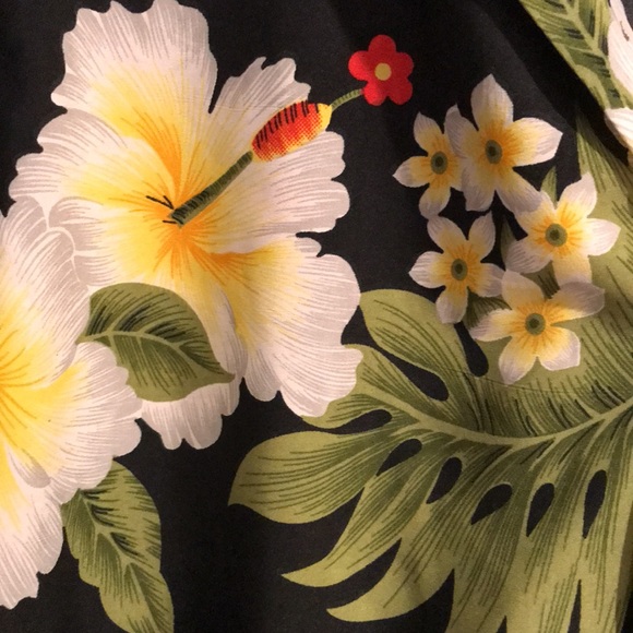 Vintage Women’s Hawaiian Button Down Size L - Picture 2 of 8